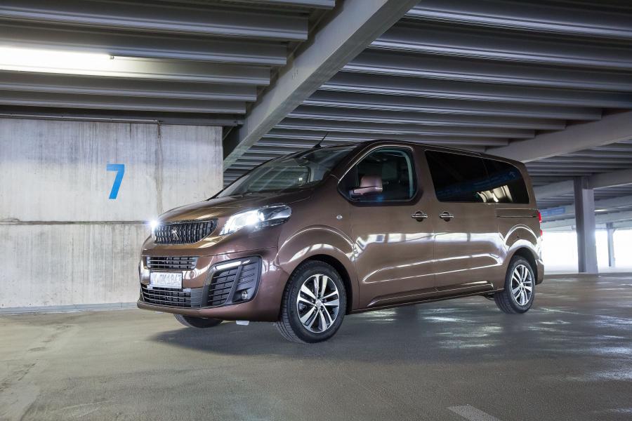  Peugeot Traveller 2016 года  (фото 7 из 39)